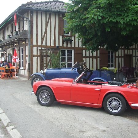 La Petite Auberge Chatelraould-Saint-Louvent Exteriér fotografie